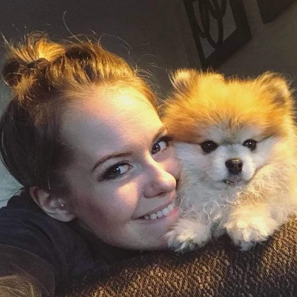 Meet your Posher, Katie - Picture 1 of 1